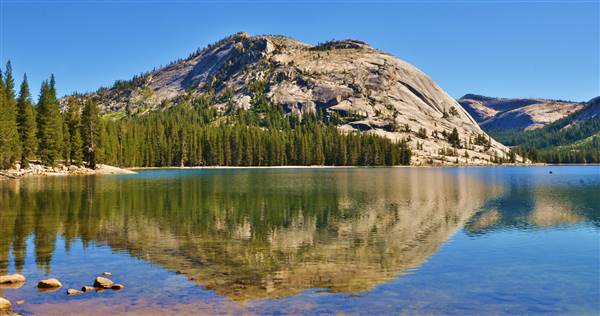 Yosemite National Park (8/17/2011 - Credits: "Tuolumne meadows, Yosemite national park" by Clement Cousin (CC BY-NC-ND 2.0)[https://creativecommons.org/licenses/by-nc-nd/2.0/legalcode]https://www.flickr.com/photos/clementcousin/)