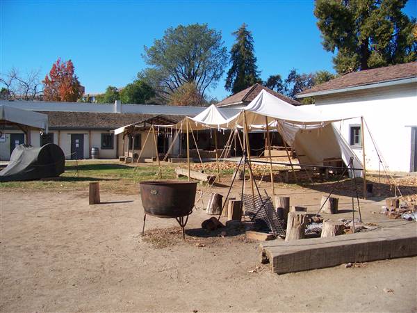 Sutter's Fort State Historic Park (SHP) (12/2/2009 - Credits: "Sutter's Fort in Sacramento" by Loren Javier (CC BY-ND 2.0)[https://creativecommons.org/licenses/by-nd/2.0/legalcode]https://www.flickr.com/photos/lorenjavier/)