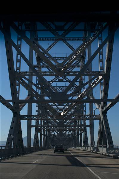 Richmond - San Rafael Bridge (10/24/2008 - Credits: "richmond-san rafael bridge" by Brian Lee Clements (CC BY-NC 2.0)[https://creativecommons.org/licenses/by-nc/2.0/legalcode] https://www.flickr.com/photos/notthisorthat/)
