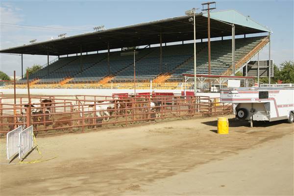 Kern County Fair - 15th DAA (11/8/2016 - Credits: Coors Grandstand Arena - Photo courtesy of Kern County Fair)