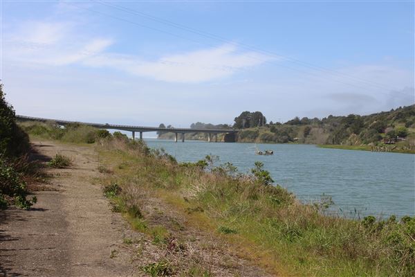 Ten Mile Estuary State Marine Conservation Area - Ten Mile River (3/29/2017 - Credits: Kellen Lim)