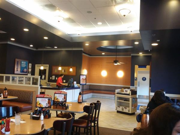 IHOP - International House of Pancakes - Carson (9/21/2018)