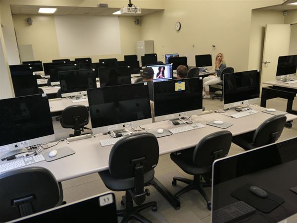 Los Angeles City College - LACC (12/10/2019 - Credits: LocoScout)