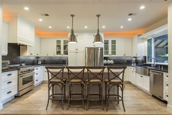 Stunning Sherman Oaks House (7/19/2019)