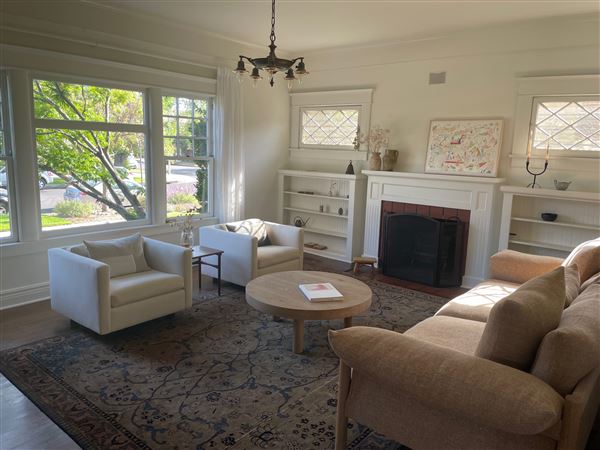 1905 American Foursquare Craftsman Home in HPOZ (10/12/2021 - Credits: Alex Jaspersen)