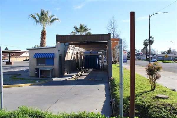 Red Bluff Car Wash and Detailing (3/1/2022 - Credits: Film Tehama)