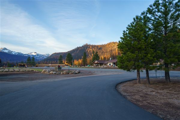 Highlands Ranch Resort (3/1/2022 - Credits: Film Tehama)