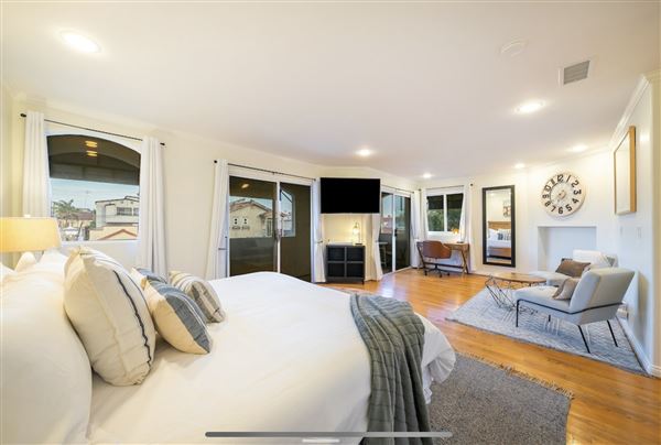 Belmont Shores House (4/28/2022 - Credits: Vacasa)
