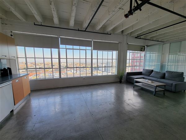 Open Loft Space with Broad Windows (6/10/2022 - Credits: c&I studios)