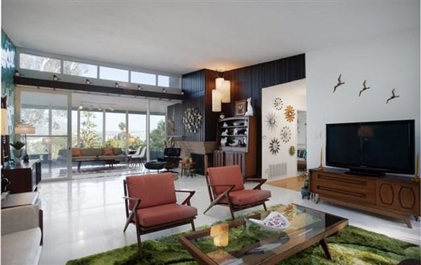 Stunning Riverside Mid Century Modern Home (2/12/2022)