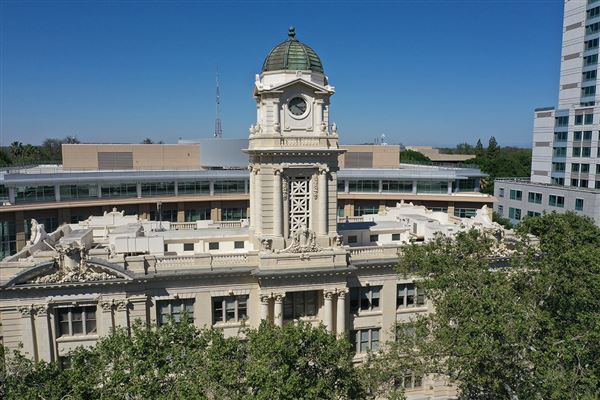 City Hall, Sacramento (4/28/2020)