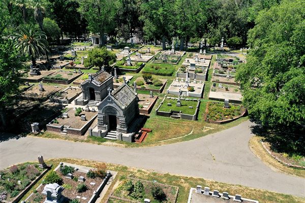 Sacramento Historic City Cemetary (4/28/2020)