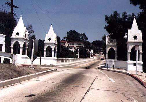 Franklin Avenue Bridge / aka Shakespeare Bridge (12/31/2003)