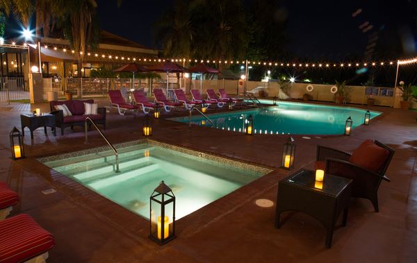 Airtel Plaza Hotel and Conference Center - Pool (8/27/2014 - Credits: Jennifer Pochedly)