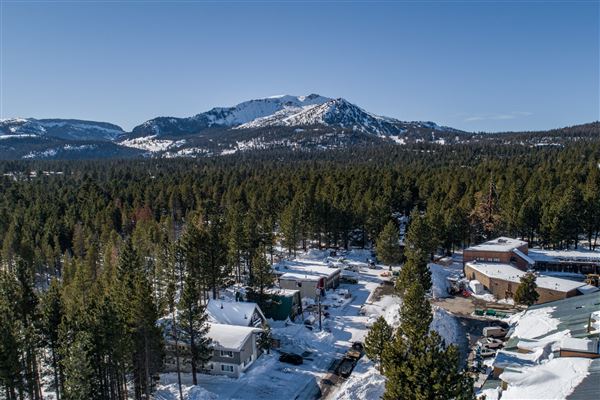 Cinnamon Bear Inn - Mammoth Lakes (12/21/2021 - Credits: Cinnamon Bear Inn)