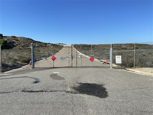 Los Angeles International Airport (LAX) - South Sand Dunes Entrance (1/10/2024 - Credits: Michael S. Hoffner)