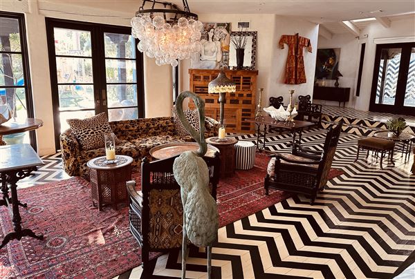 Elsewhere Topanga - THE BLACK VILLA (1/24/2020 - Credits: Margaret Mentaberry)