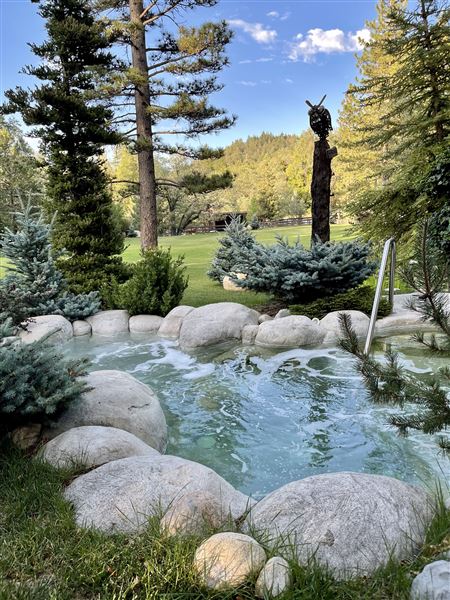 Spectacular Equestrian Ranch Style Estate (2/14/2024 - Credits: David Schneider)