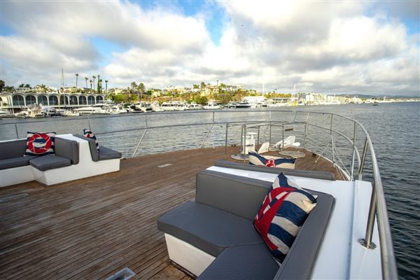 Dream Maker @ Newport Harbor - City Cruises (5/14/2024 - Credits: Photo Courtesy of City Experiences)