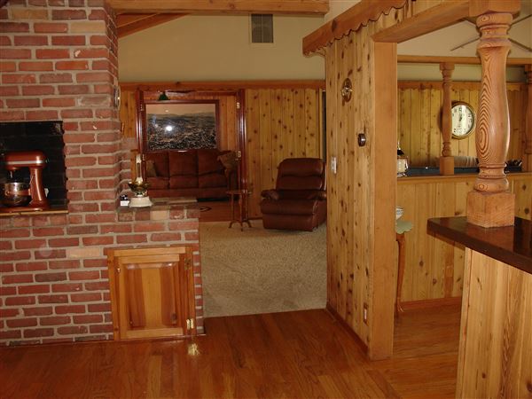 Ranch House Cedar Natural Wood 1960 Diamond Windows (6/10/2024 - Credits: Harry farrar)