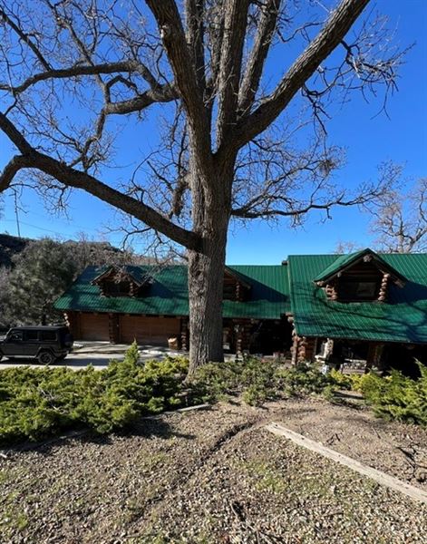 Tehachapi Log Cabin (7/8/2024 - Credits: Barb Pfeiffer)