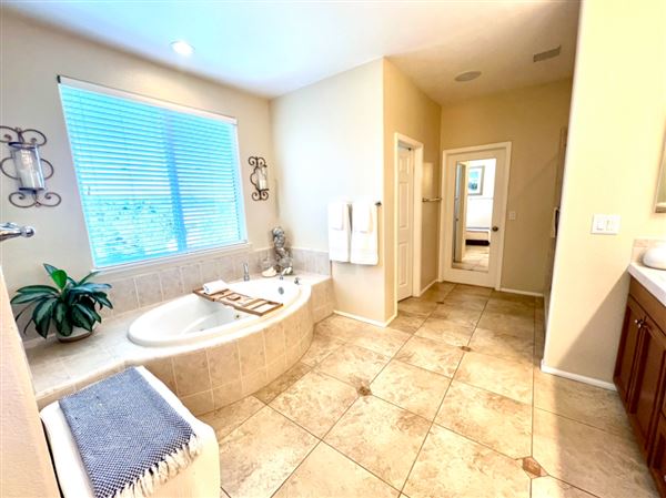 Beautiful California craftsmen style home (8/22/2024 - Credits: Angela Austin)