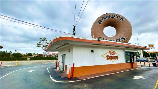 Randy's Donut Shop (10/28/2024 - Credits: Brandy Davis)