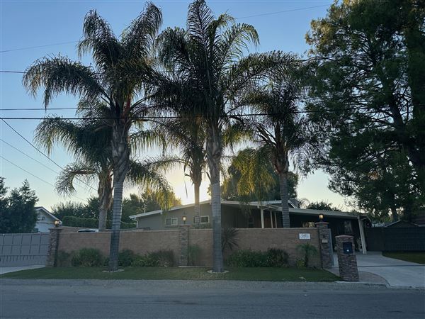 Walnut Acres Woodland Hills (10/29/2024 - Credits: submitted by: Chen Yaacov)