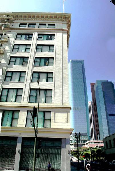 Junipero Serra State Building - Department of General Services (DGS) (12/31/2003)