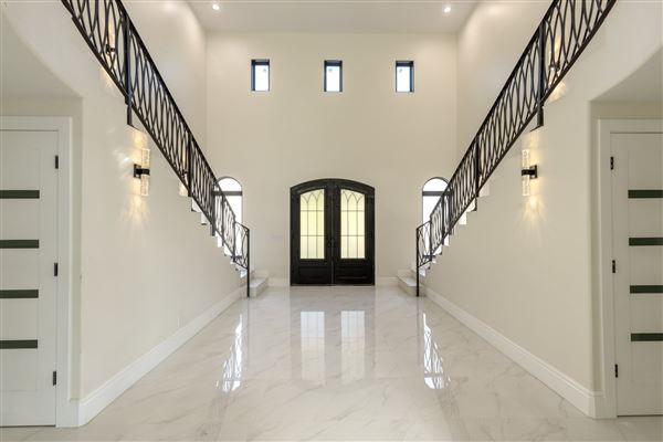 Luxury Mansion in South Pasadena (1/7/2025 6:27:30 PM - Credits: submitted by:)
