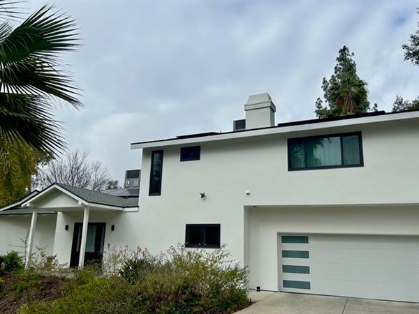 California Modern in Residential Encino Hills (2/12/2025)