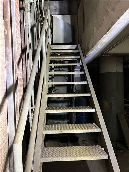 Sears Building (1/10/2025 - Credits: Eric Shomof)