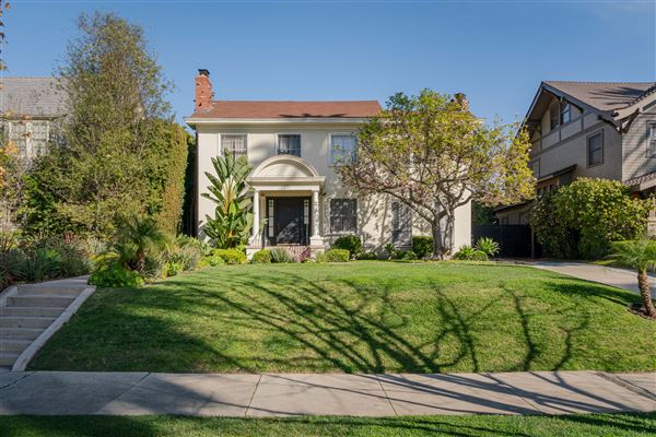 "Say Anything" House in historic Hancock Park/Windsor Square (3/19/2025 - Credits: Nate Williams)