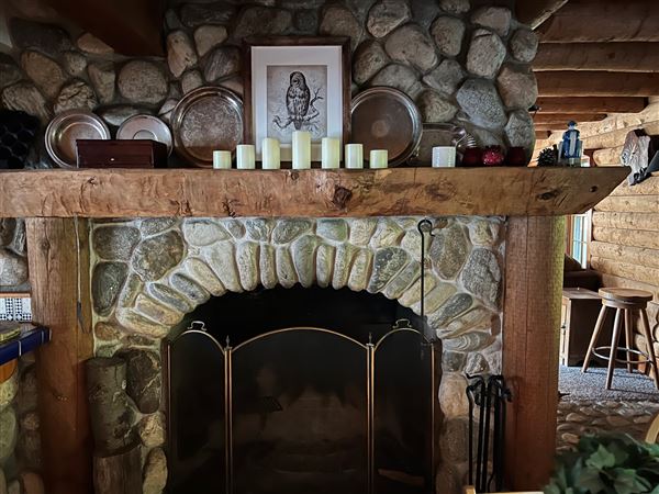 4 Log Cabins and 15 Wooded Acres Near Crestline, CA (4/9/2025 - Credits: Michelle Dowd)