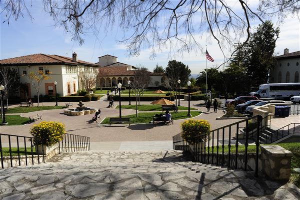 Mount Saint Mary's College, Chalon Campus (1/22/2013 - Credits: Leo Fialho)