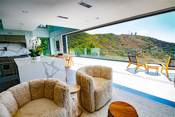 The Malibu Modern Oasis (9/12/2024 - Credits: Miranda Penn Turin)