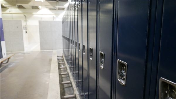 College of the Canyons - Locker Rooms (3/28/2015 - Credits: Leo Fialho)