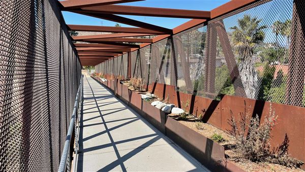 Mark Ridley Thomas Bridge located Kenneth Hahn State Recreational Area (SRA) (10/5/2021 - Credits: Leo Fialho)