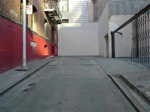 Chinatown San Francisco - Vinton Street Staircase (10/28/2025 - Credits: San Francisco City & County Film Commission)