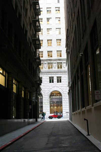Financial District, San Francisco - Treasury Alley (10/29/2025 - Credits: San Francisco City & County Film Commission)