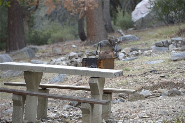 Crystal Lake Recreation Area / Campground - Angeles National Forest - Picnic Area (1/30/2015 - Credits: Leo Fialho)