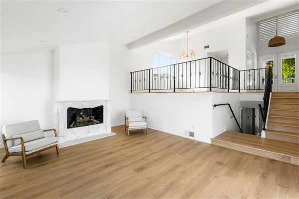 Modern Hillside Home (11/7/2025 - Credits: Cedric Benjamin and Jessica Theile)