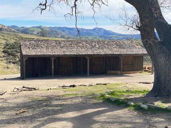 Big Sky Movie Ranch - Barns (11/17/2025 - Credits: Owner)