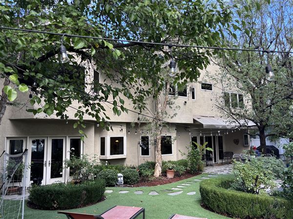 Encino Area Home (11/19/2025 - Credits: submitted by: Mike McDaniel)