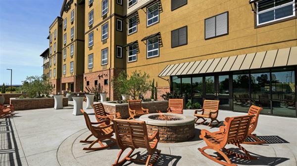 Oxford Suites Paso Robles (7/1/2019 - Credits: submitted by: Catherine Freeland)