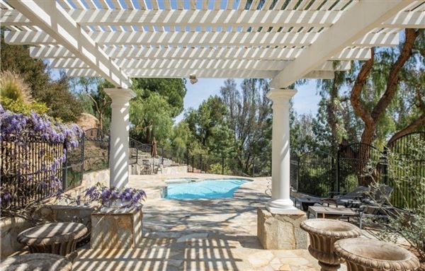 Chatsworth Hills Estate (12/5/2025 - Credits: Artur Harutyunyan)