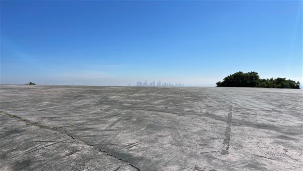Griffith Park - Vista Del Valle Helipad (10/18/2023 - Credits: Leo Fialho)