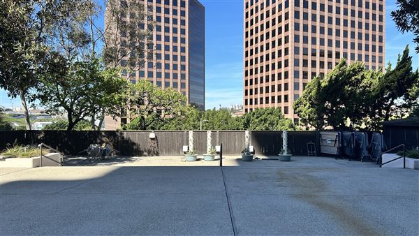 LADWP Headquarters / John Ferraro Building - Outside eating area (2/27/2026 - Credits: Brandy Davis)