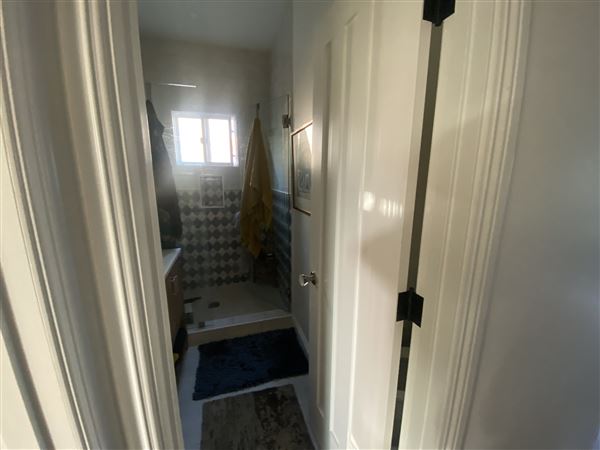 Chic Laguna Cottage (3/15/2026 - Credits: Susan Willig)