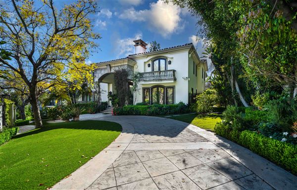 Cinematic LA Estate W/Gardens, Pool & Grand Stairs (4/5/2025 - Credits: Elegant Textiles, Inc.)